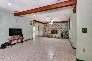 5-Living-Room-Area