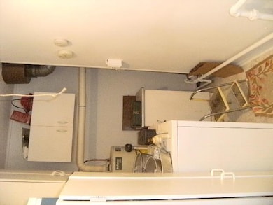 Other Utility area with washer and dryer