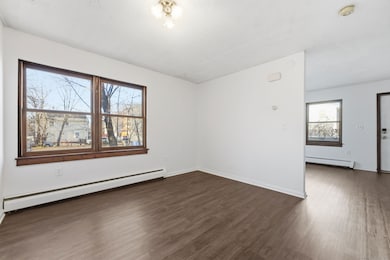 33 Guilford St unit B, Hartford, CT 06120 - photo 6