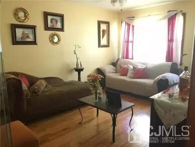 822 Coolidge Ave, Woodbridge, NJ 07095 - photo 4