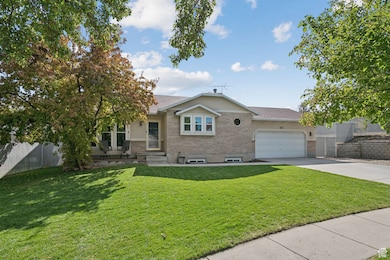 1891 Orchard View Cir, South Jordan, UT 84095 - photo 2