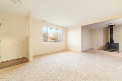 2506 Edgecliff Dr-12