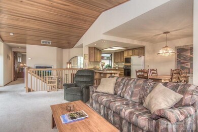 13 Fairway Ln, Bend, OR 97702 - photo 5