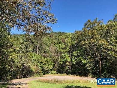 153 Golden Horseshoe Rd, Stanardsville, VA 22973 - photo 2