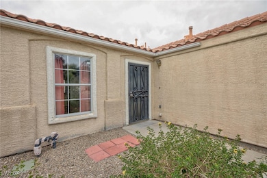 821 Tollbrook Way, Henderson, NV 89011 - photo 2