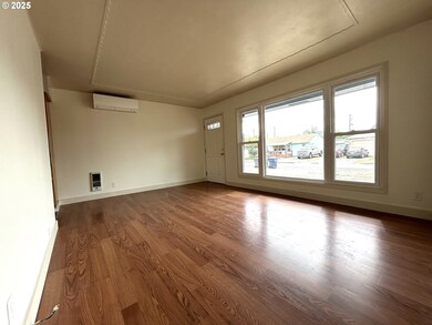 1440 L St, Springfield, OR 97477 - photo 4