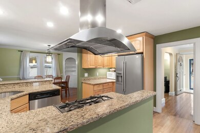 1 Lorraine Rd, Medford, MA 02155 - photo 4