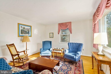 13 Golf Rd, Darby, PA 19023 - photo 6