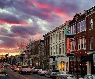 Historic Downtown Franklin is just 11 miles from us.  Enjoy all the wonderful shopping and seasonal festivities Historic Franklin has to offer.
