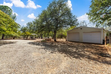 21092 Hackett Ln, Redding, CA 96003 - photo 2