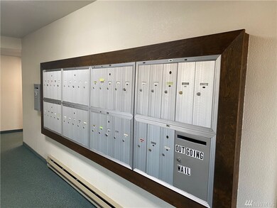 2005 Tibbetts Dr, Longview, WA 98632 - photo 3