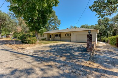 797 Joaquin Ave, Redding, CA 96002 - photo 2