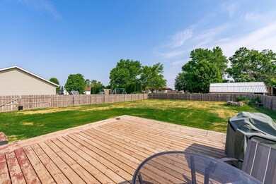 4-web-or-mls-208 3rd St-17