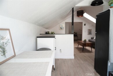 1148 West Blvd unit B, Los Angeles, CA 90019 - photo 3