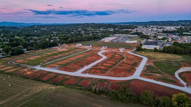 2458 Sandstone Dr, Morristown, TN 37814 - photo 4