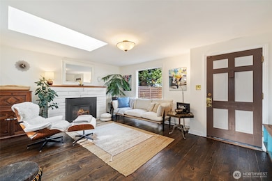 1018 Walnut St, Edmonds, WA 98020 - photo 4