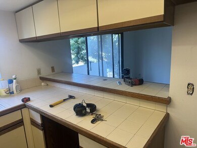 Marina Gateway unit 243, Los Angeles, CA 90066 - photo 3