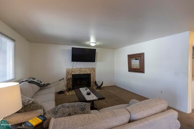 6607 Zurich St, Anchorage, AK 99507 - photo 2