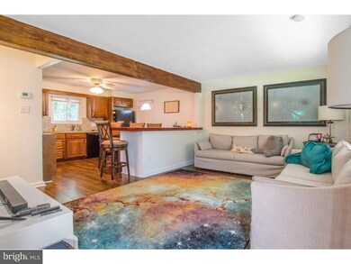 809 Quince Ln, Secane, PA 19018 - photo 7