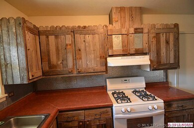 Custom Cabinets, New Gas Oven & Hood
