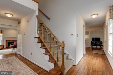 11432 Frances Green Dr, North Potomac, MD 20878 - photo 4