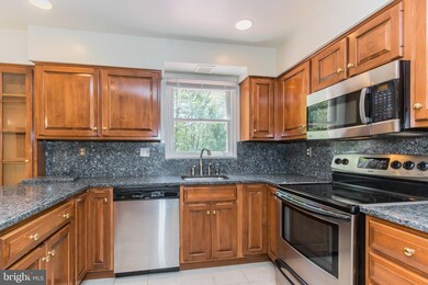 1359 Templeton Place, Rockville, MD 20852 - photo 7