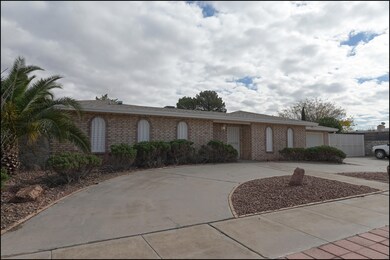 1804 Vista Real Dr, El Paso, TX 79935 - photo 2