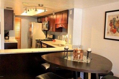 Dining to Kitchen