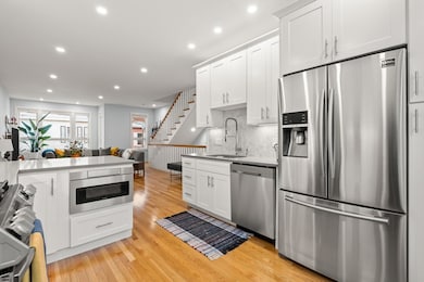 10 Grimes St, Boston, MA 02127 - photo 3
