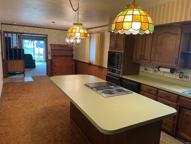 201 N Middle St, Portland, IN 47371 - photo 4