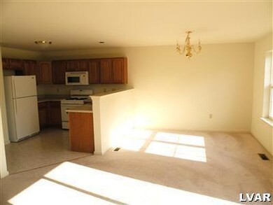 3630 Clauss Dr, Macungie, PA 18062 - photo 7