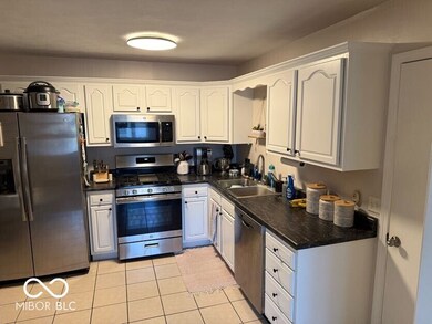 724 Center St, Franklin, IN 46131 - photo 7