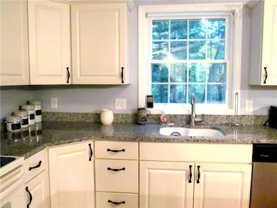 8 Kerry Rd, York, ME 03909 - photo 6