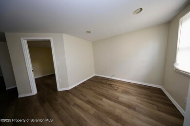 1043 Main St unit L 11, Scranton, PA 18519 - photo 6