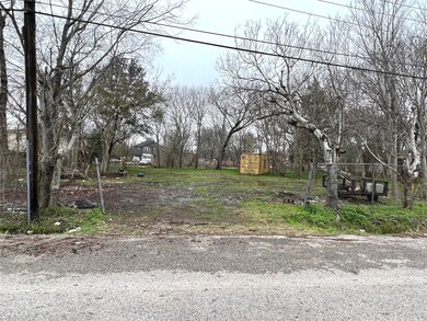 6918B Dumble St, Houston, TX 77021 - photo 3