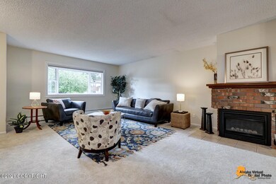 Brick fireplace w/mantel