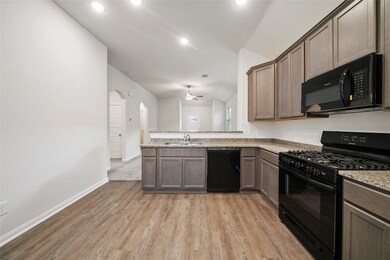 107 Tejas Village Pkwy, Beasley, TX 77417 - photo 5