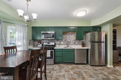 182 Fenway Ave, Atco, NJ 08004 - photo 3