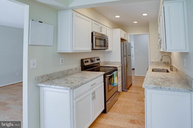 Treebrooke unit 107, Oakton, VA 22124 - photo 2
