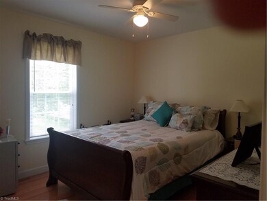 410 Hawthorne Dr, Asheboro, NC 27205 - photo 7