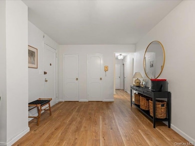 1 Washington Square unit 1D, Larchmont, NY 10538 - photo 6