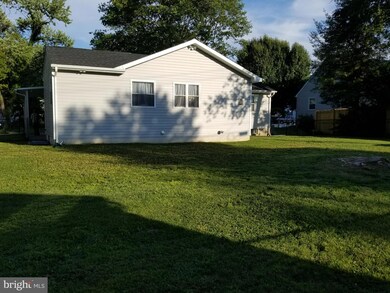 252 Kenwood Rd, Pasadena, MD 21122 - photo 3