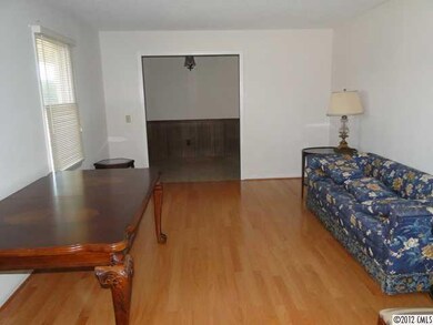 142 Strawberry Ln, Statesville, NC 28625 - photo 3