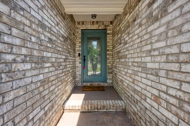 4611 Top Flight Drive-Crestview-8