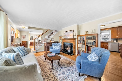 86 Washington Ave, Needham, MA 02492 - photo 2