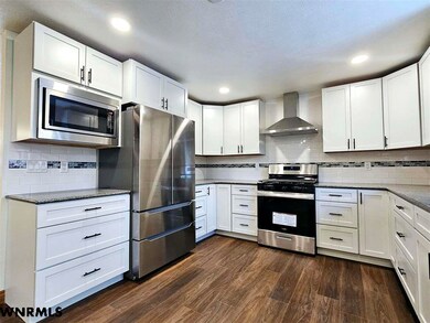 2001 E 30th St, Scottsbluff, NE 69361 - photo 3