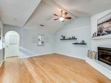 6416 Simmons Rd, North Richland Hills, TX 76182 - photo 4