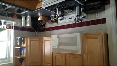 400 S Trooper Rd, Norristown, PA 19403 - photo 2