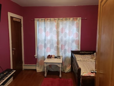 723 W Keith Ave, Waukegan, IL 60085 - photo 7