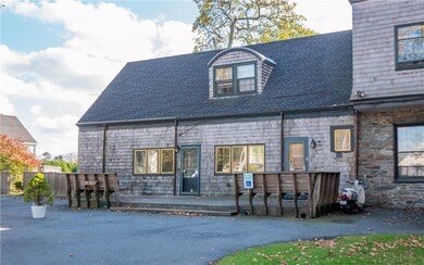 438 Wolcott Ave unit 7, Middletown, RI 02842 - photo 3